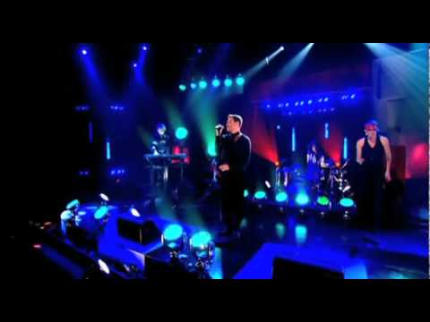 Groove Armada - History (feat Will Young) LIVE on Jonathan Ross - UCJF5ksbhyK_zb4pHba_R22w