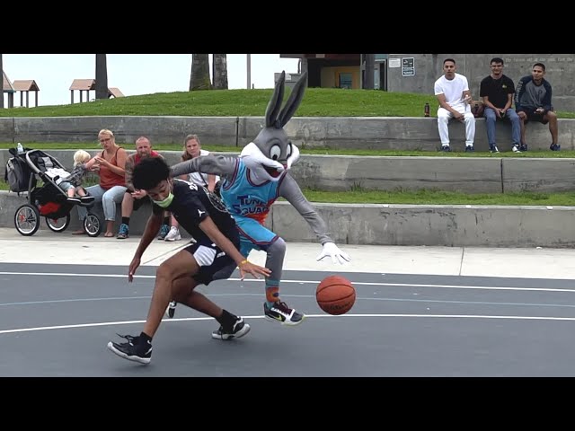 Bugs Bunny is the Best Basketball Player