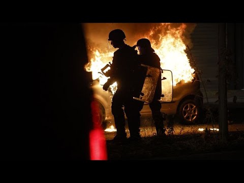 Ταραχές στη Γαλλία: Επίθεση κατά δημάρχου - Εκατοντάδες συλλήψεις - 45.000 αστυνομικοί στους δρόμους