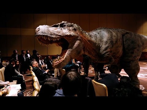 Like "Jurassic Park," Japan unveils dinosaur robots - UCcyq283he07B7_KUX07mmtA