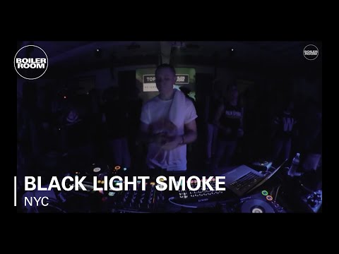 Black Light Smoke Topman Neighborhoods x Boiler Room New York Live Set - UCGBpxWJr9FNOcFYA5GkKrMg