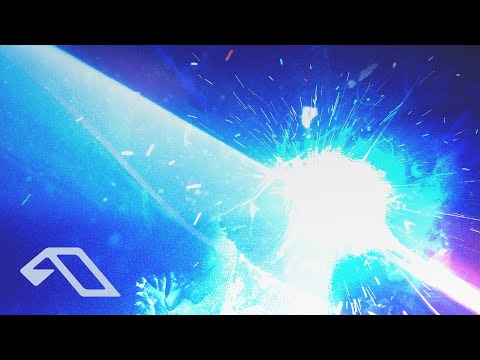 ilan Bluestone & Giuseppe De Luca - This Town