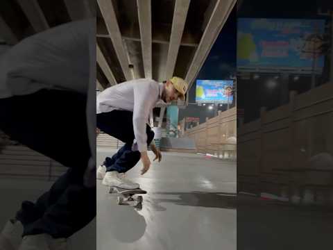 Rocking Concrete #rockstar #night #city #asmr #skateboarding #dark #zero #LA #lifestyle