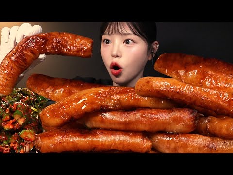 SUB)겉바속촉 역대급 크기의 대왕 통대창 먹방! 파김치 오이소박이까지 레전드 대창 꿀조합 리얼사운드 Giant Intestine Mukbang Asmr