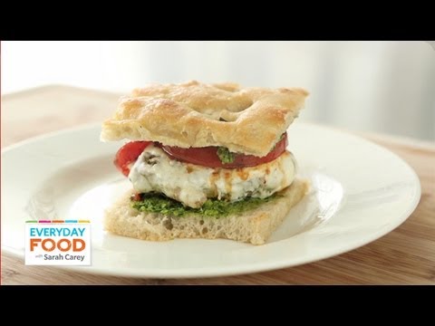 Pesto Chicken Burgers - Everyday Food with Sarah Carey - UCl0kP-Cfe-GGic7Ilnk-u_Q