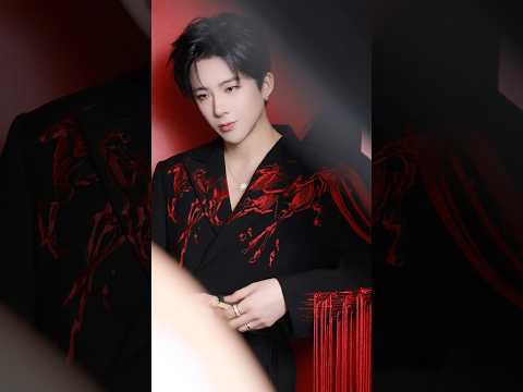 一步踏碎江湖月,一聲豪邁破塵寰。歡迎來到@摩登兄弟劉宇寧 的俠客世界~