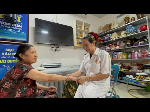 Bấm huyệt kết hợp ngồi máy olylife p90 trị bệnh cao tại chăm sóc sức khỏe Luận Cảnh Phụng Thượng