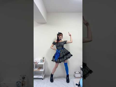 すいちゃん風コーデで『ビビデバ』踊ってみた#ビビデバ #星街すいせい #hoshimachisuisei #hololive サムネイル