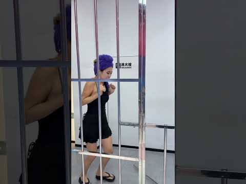 鲁米喜欢游泳#kpopdemonhunters #cosplay #huntrix