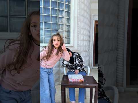 كانت نايمة بس سمعتهم!!