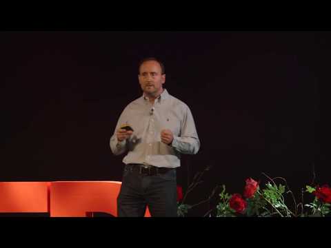 Think Different | Chris Griffiths | TEDxCardiff - UCsT0YIqwnpJCM-mx7-gSA4Q