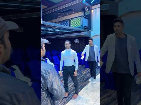 garib he to kya hua girne ka shok use bhi nhi #shortvideo #youtubeshorts #love #sad #sadstatus