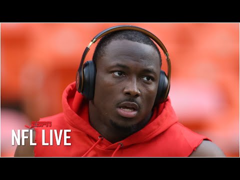 LeSean McCoy agrees to a 1-year deal with the Bucs | NFL Live