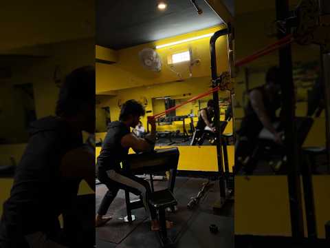 Arm wrestling practice 🔱