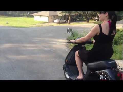 Brooke learns how to ride two wheels for first time - UCTs-d2DgyuJVRICivxe2Ktg