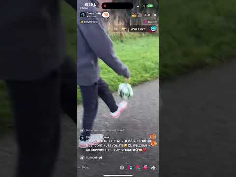 DON’T BLINK ⚠️ WORLD RECORD ATTEMPT LIVE ⚽🔥 #Shorts#YouTubeShorts#WorldRecord#GuinnessWorldRecord