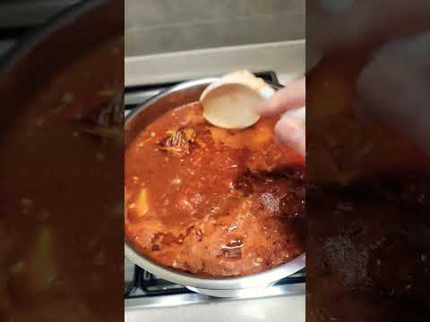 #미트스파게티 소스 #MUTTI #토마토홀 #돈다짐육 1kg #우다짐육 500g #양파 4개 다짐 #고기밑간(올리브유소금후추 간마늘청주) #감자 #레드와인 #기네스 흑맥주