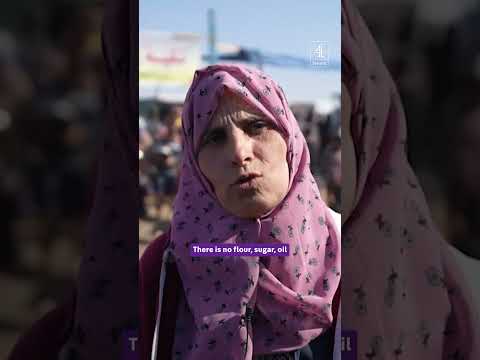 Gazans scramble for food at charity kitchen