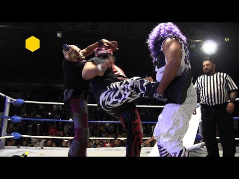 Murder Clown vs Monsther Clown vs Dave The Clown, en Legend - Arena López Mateos