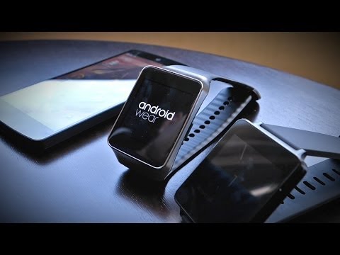 Samsung Gear Live Unboxing + Gear Live vs LG G Watch - UCsTcErHg8oDvUnTzoqsYeNw