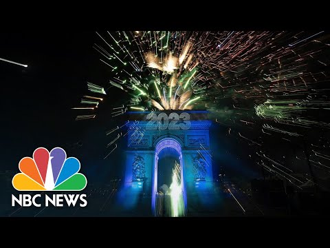 Watch the New Year’s 2023 celebrations from across the globe
