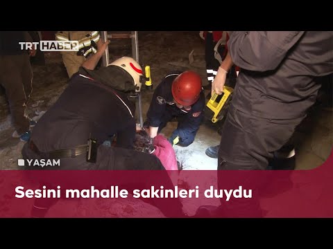2 metrelik kanalizasyon kuyusuna düşen yaşlı kadını itfaiye kurtardı