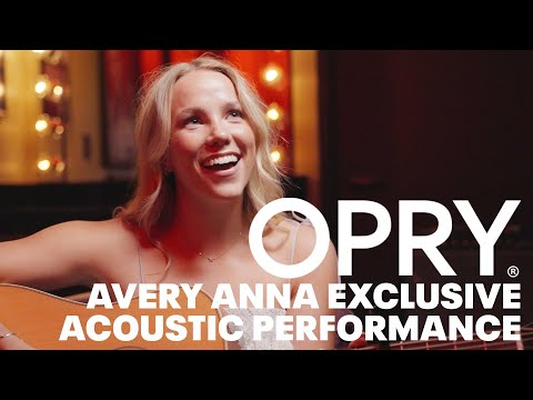 Avery Anna Exclusive Acoustic Performance of "Giddy Up!" | Opry Backstage