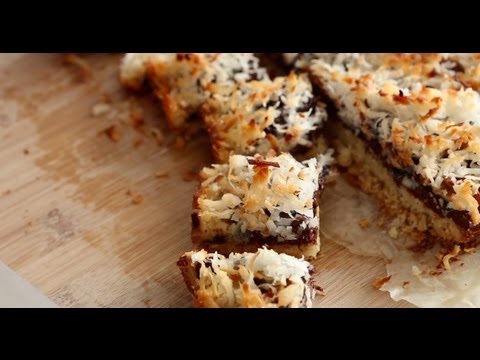 Gooey Layered Everything Bars | Everyday Food with Sarah Carey - UCl0kP-Cfe-GGic7Ilnk-u_Q