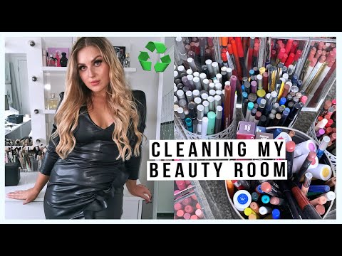 clean my BEAUTY ROOM with me! ?? organising & decluttering my makeup & junk! ?