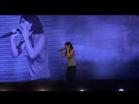 Gracie Abrams performing Where do we go now? - Los Angeles - September 9, 2024
