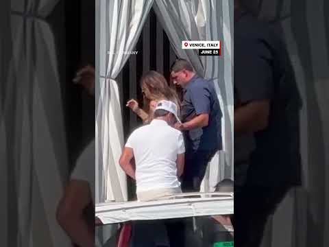 Bezos and Sanchez arrive in Venice before wedding