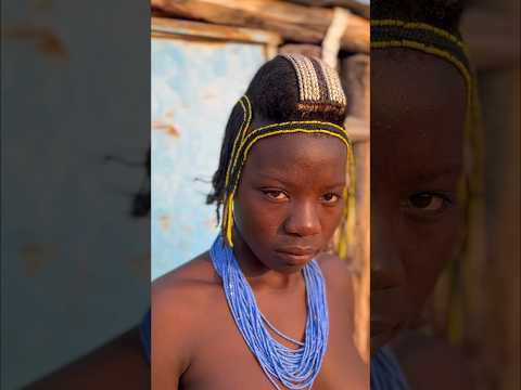 El peinado tradicional de la primera etapa del “fico” 🇦🇴 #africa #antropologia #viaje #angola