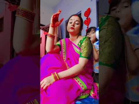 daal me kuch kala hai😂