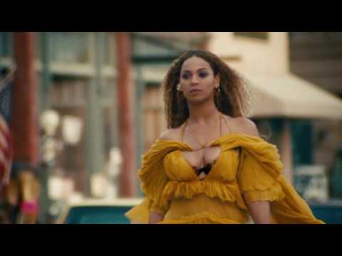 Ezra Koenig - Hold Up (Demo) / Vampire Weekend / Beyoncé