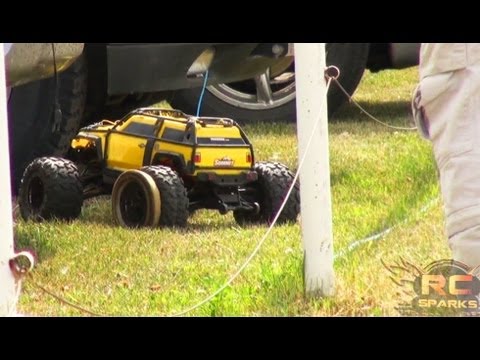 RC ADVENTURES - CARNAGE & CRASHES! - 2011 RC JAMBOREE -  Eps. 3 - UCxcjVHL-2o3D6Q9esu05a1Q