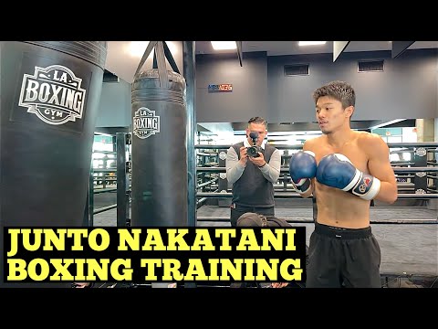 JUNTO NAKATANI BLASTING THE HEAVY BAG! WORKING SPEED & POWER BOXING