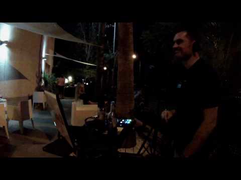 Sesión Funky & Disco Music de Jose Ródenas DJ (2015-08-01) Part 2 - UC_nR4_BQzULqV-1tiB4pHhQ