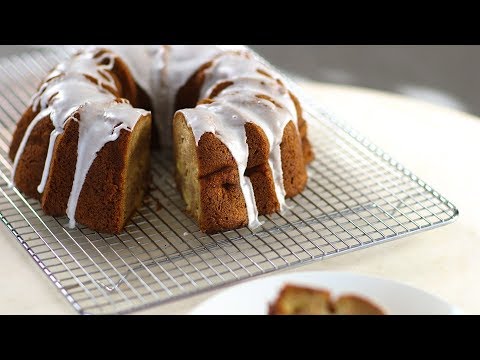 Apple-Cinnamon Bundt Cake- Everyday Food with Sarah Carey