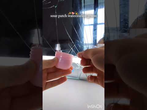 dm my cracked vanity 👻 #grwm #vlog #shorts #fall #asmr #fyp #candy #sourpatchgrwm #halloween #spooky