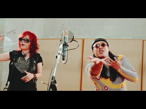 「ペニゲリオン 〜熱くなれver.〜」MV / 大黒摩季 with カリスマボイストレーナー 秋山先生