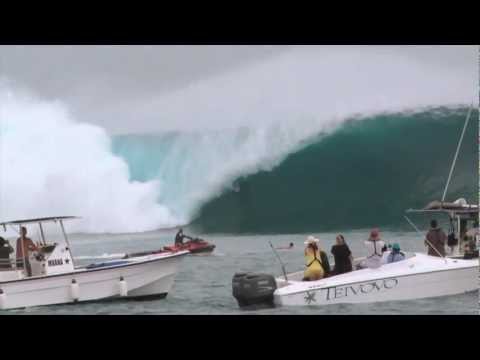 SURFER - An Era-Defining Day at Cloudbreak - UCKo-NbWOxnxBnU41b-AoKeA