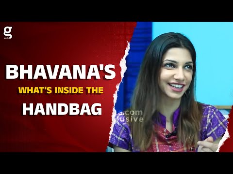VIJAY TV Bhavana's Make Up Attempt to Vj Ashiq | Fun Unlimited | What's Inside the HANDBAG - UCSbUX_gKMur5FPcTbH2L5mA