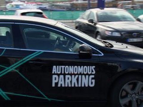 CNET News - Volvo tech lets drivers read the newspaper, put on makeup - UCOmcA3f_RrH6b9NmcNa4tdg