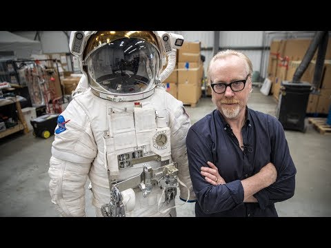 Futuristic NASA Spacesuit from 'The Martian'! - UCiDJtJKMICpb9B1qf7qjEOA