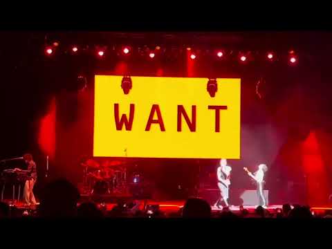 MUNA - Intro/What I Want - Live at Summerfest in Milwaukee, WI (06/27/24)