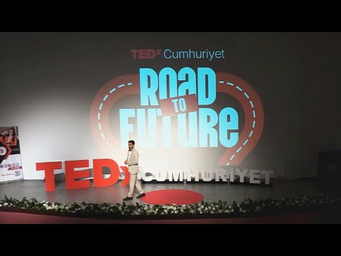 Yolun Bittiği Yerden Geleceğe Bakmak | Rüstem Akıncık | TEDxCumhuriyet