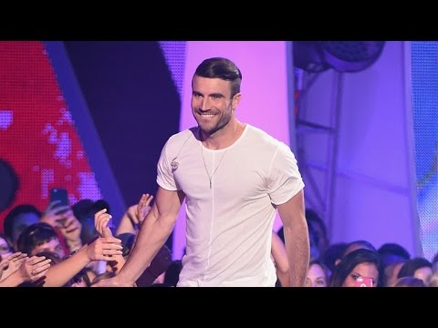 Sam Hunt Talks Full Circle Moment: This Is 'My Year of Firsts for Everything' - UCdtXPiqI2cLorKaPrfpKc4g