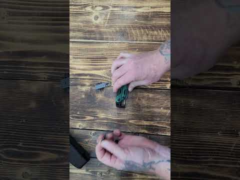 MOSSY OAK Multitool Pliers, 27-in-1 Multi Tool Fire Starter & Whistle https://amzn.to/4pdI2td