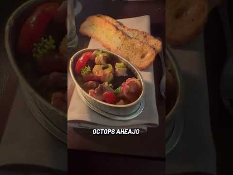 Tried a Michelinstarred chicken rice Flavor? Perfect. Portion? Gone in 3 bites. Fine dining for ants