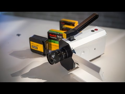 Kodak's New Super 8 Camera at CES 2016! - UCiDJtJKMICpb9B1qf7qjEOA